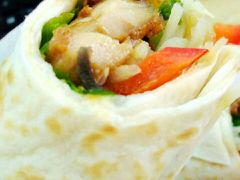 -全家便利店(洛川东路店)