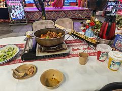 -刘姐啤酒鱼民族演艺餐厅(西街总店)