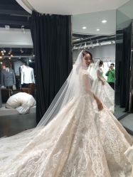 -艾米丽婚纱礼服