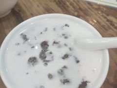 椰汁炖桃胶-沙湾姜埋奶(兴新包店)
