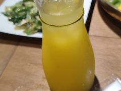 -臻鲜燕海鲜融合餐厅(金陵style店)
