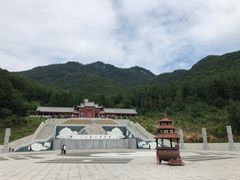 -九鼎铁刹山风景区