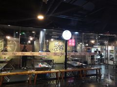 大堂-马路牙子地桌烤肉(工体店)