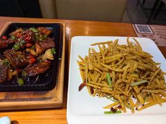 -莲餐厅·湖北菜·潜江小龙虾店(愚园路店)
