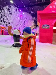 -圣名游乐城冰雪大世界
