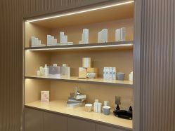 -PE SALON