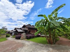 -一寨两国风景区