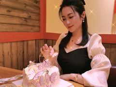 -爱丽优甜ellyelly
