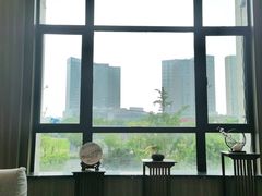 -花居酒店(苏州高教区尹山湖地铁站店)