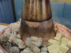 -一口猪海鲜浑锅·东北家常菜