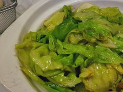 猪油渣炒牛心菜-眉州东坡(上海中心店)