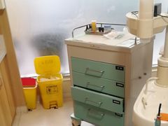 -上海仁爱医院口腔科 · 种植