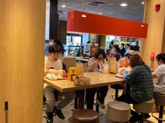 -麦当劳(杭州西湖银泰百货店)