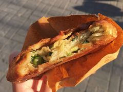 葱油饼-广慈小吃铺沪味佳饭堂