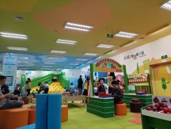-莫莉幻想儿童乐园(武汉经开永旺店)