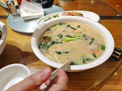 -三姐妹·海鲜大排档