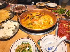 -洱火云南酸菜牛肉火锅(石景山当代商城店)