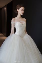 -Vera Wang婚纱礼服旗舰店
