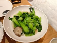-渝信川菜 · 川味家常菜(财富购物中心店)