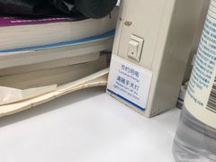 桌子上的台灯开关-广州图书馆