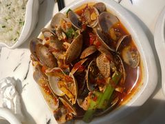 -凤凰路何眼镜香辣蟹(花果园店)