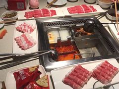 -海底捞火锅鲜切牛肉主题店(长寿路店)