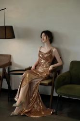 -Renee芮亦婚纱(原丽莎)