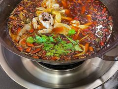-鸿顺老铁锅美蛙鱼府(解放碑店)