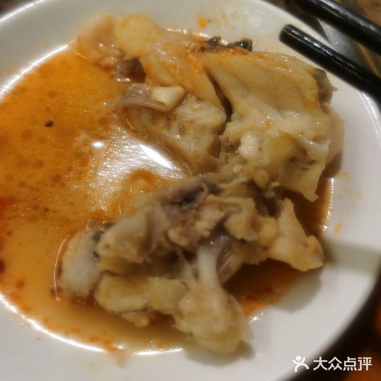 热腾腾的鱼汤好暖心