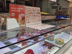 面包甜点陈列柜-万利隆·活力烘焙(人民路店)