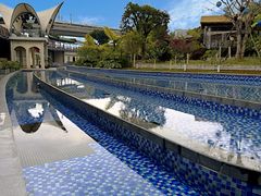 -茅草房·河畔园林火锅