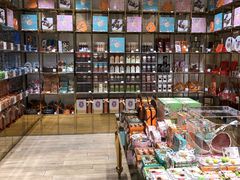 -VENCHI 闻绮(北京国贸商城店)