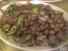 凉拌猪耳朵和老醋花生双拼！~-神龟馅饼(大观园店)
