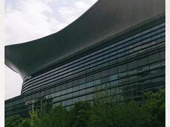 -上海跨国采购会展中心