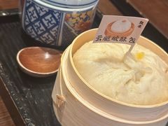 滇味糖腿包-银米·云南传统过桥米线(双廊黑金冠店)