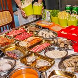 惊呆了❗这家海鲜火锅真比菜市场还划算～