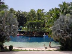 -三亚湾海居铂尔曼度假酒店