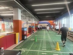 -悦动体能篮球羽毛球网球(三里河店)