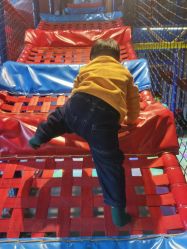 -动力星球家庭亲子游乐中心