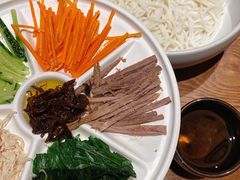 -云海肴·汽锅鸡·云南菜(天山百盛优客店)