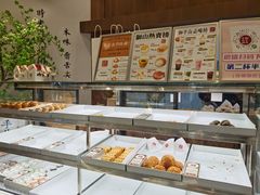 面包甜点陈列柜-君之狮子山·轻糖烘焙(松江印象城店)