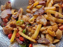 -老唐三下锅 ·张家界地标美食(溪布街店)