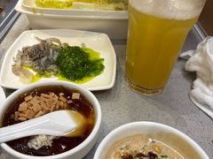 -海底捞火锅(新松江路生日主题店)