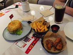 -必胜客(华南摩尔店)