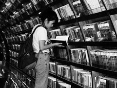-钟书阁(珍园店)