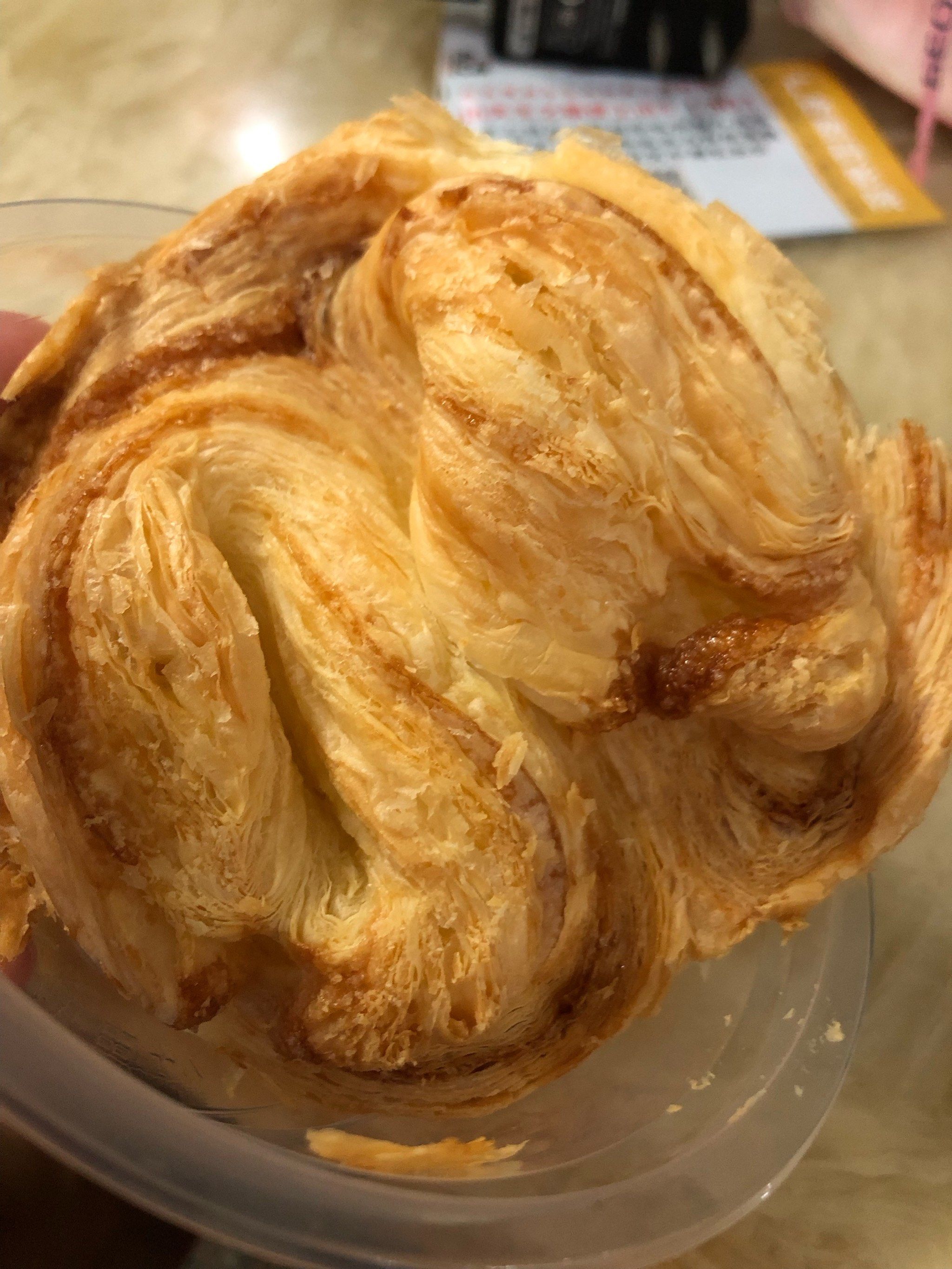 老上海的和平饭店的蝴蝶酥是真好吃呀!