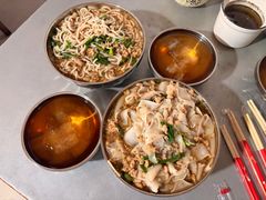 -正宗杨记普洱酸醋米线(总店)