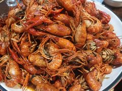 -虾弄弄海派小龙虾·牛羊蝎子火锅