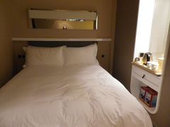 床-上海中航虹桥机场泊悦酒店