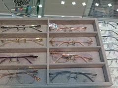 -三叶眼镜城(八佰伴店)